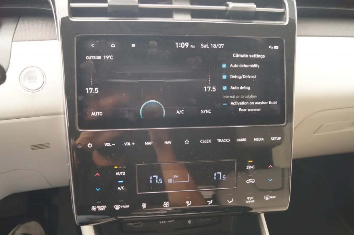 1.6 T-GDI PHEV Premium Sky -LEER-PANO-TREKHAAK-
