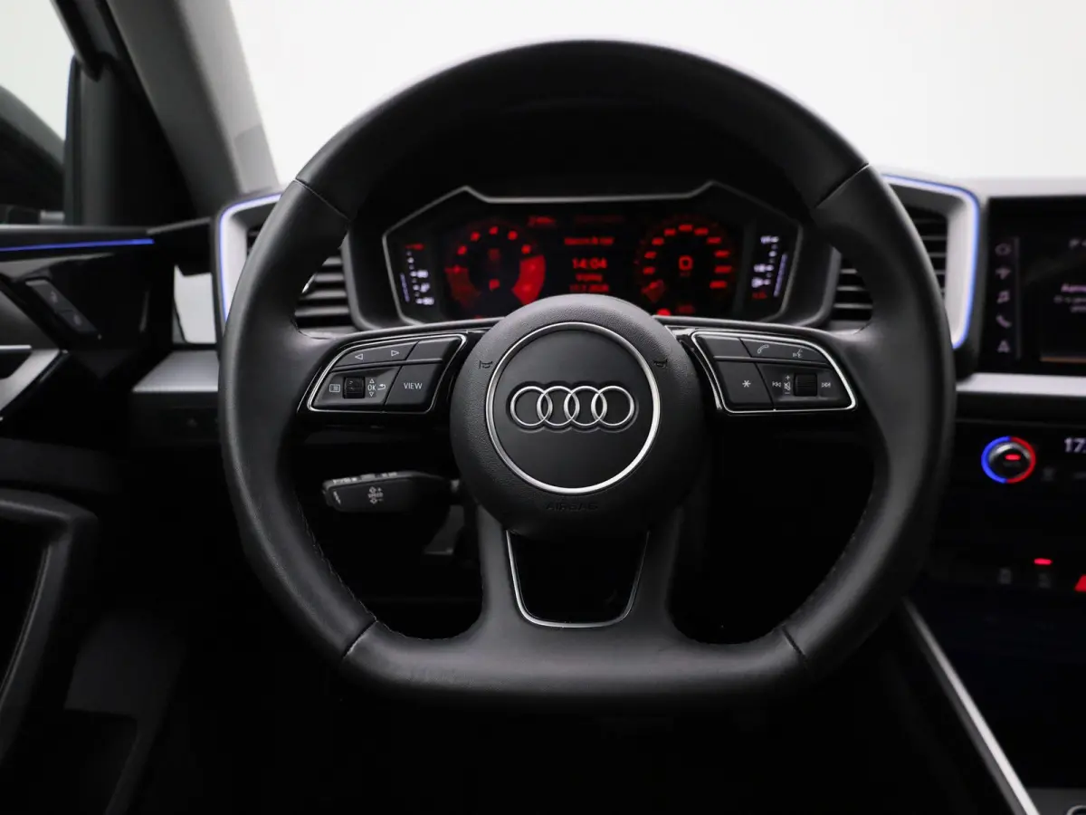30 TFSI S edition | 18 inch velgen | Automaat | Achteruitrijcamera | Apple carplay / Android auto |