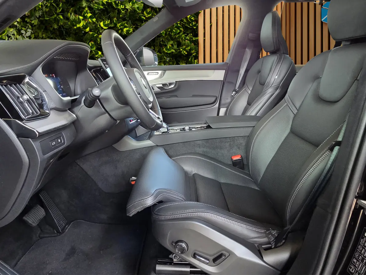 2.0 T8 Plug-in hybrid AWD Ultra Bright Exec. Ed. | Luchtvering | Bowers&Wilkins | Massage/ventilatie | 22" Velgen