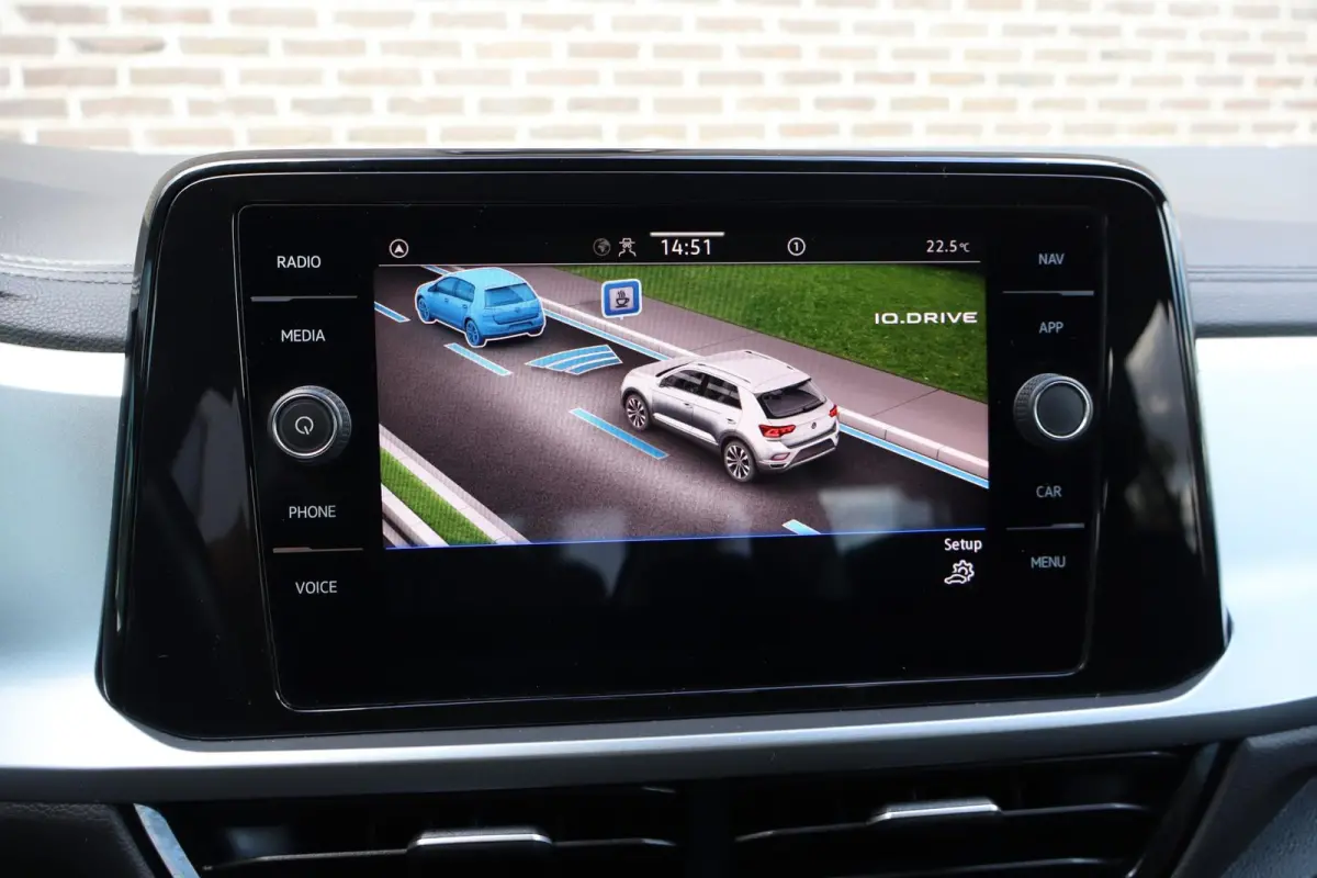 1.0 TSI 110pk Life | Achteruitrijcamera | Digitaal Info Display | App Connect