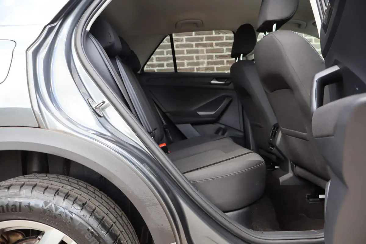 1.0 TSI 110pk Life | Achteruitrijcamera | Digitaal Info Display | App Connect