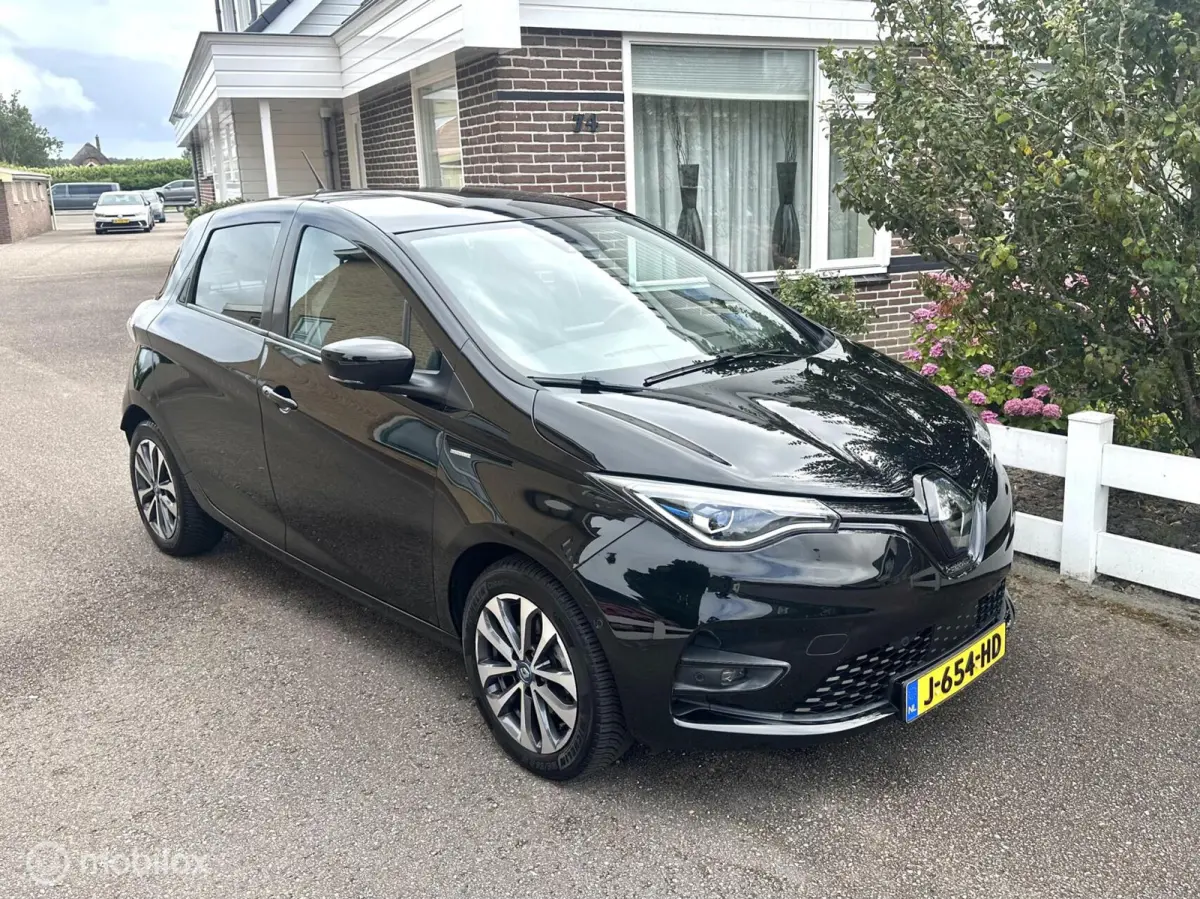 R135 Edition One 52 kWh KOOPACCU WARMTEPOMP CAMERA NAVIGATIE BOSE AUDIO BLINDSPOT ZEER LUXE UITVOERING!!