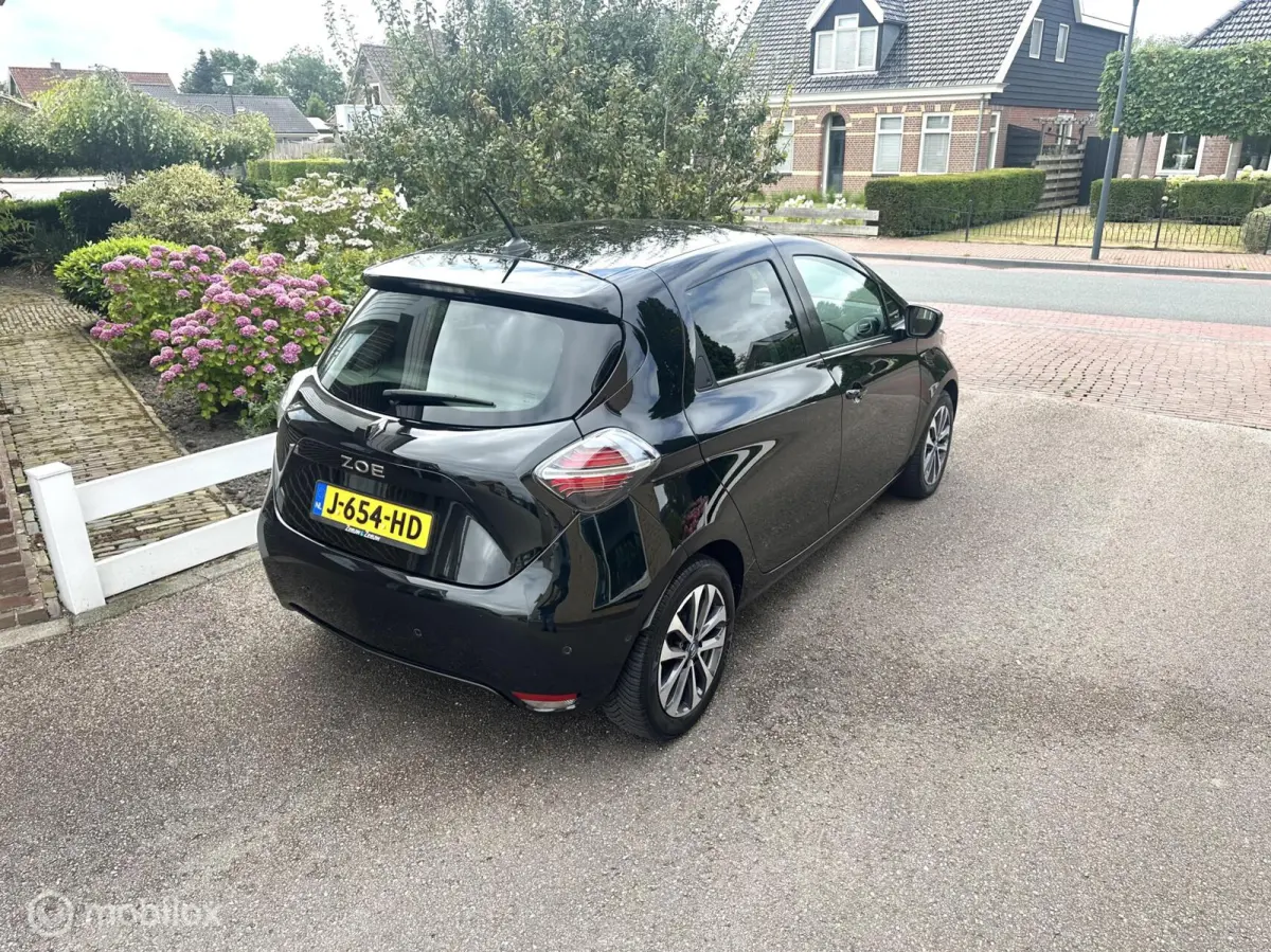 R135 Edition One 52 kWh KOOPACCU WARMTEPOMP CAMERA NAVIGATIE BOSE AUDIO BLINDSPOT ZEER LUXE UITVOERING!!
