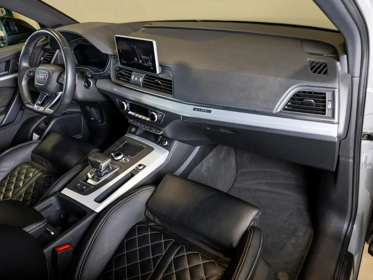 50 TFSI e quattro S-Line edition SOH 92% / 300pk / Panorama dak / Trekhaak / Rondomzicht camera /