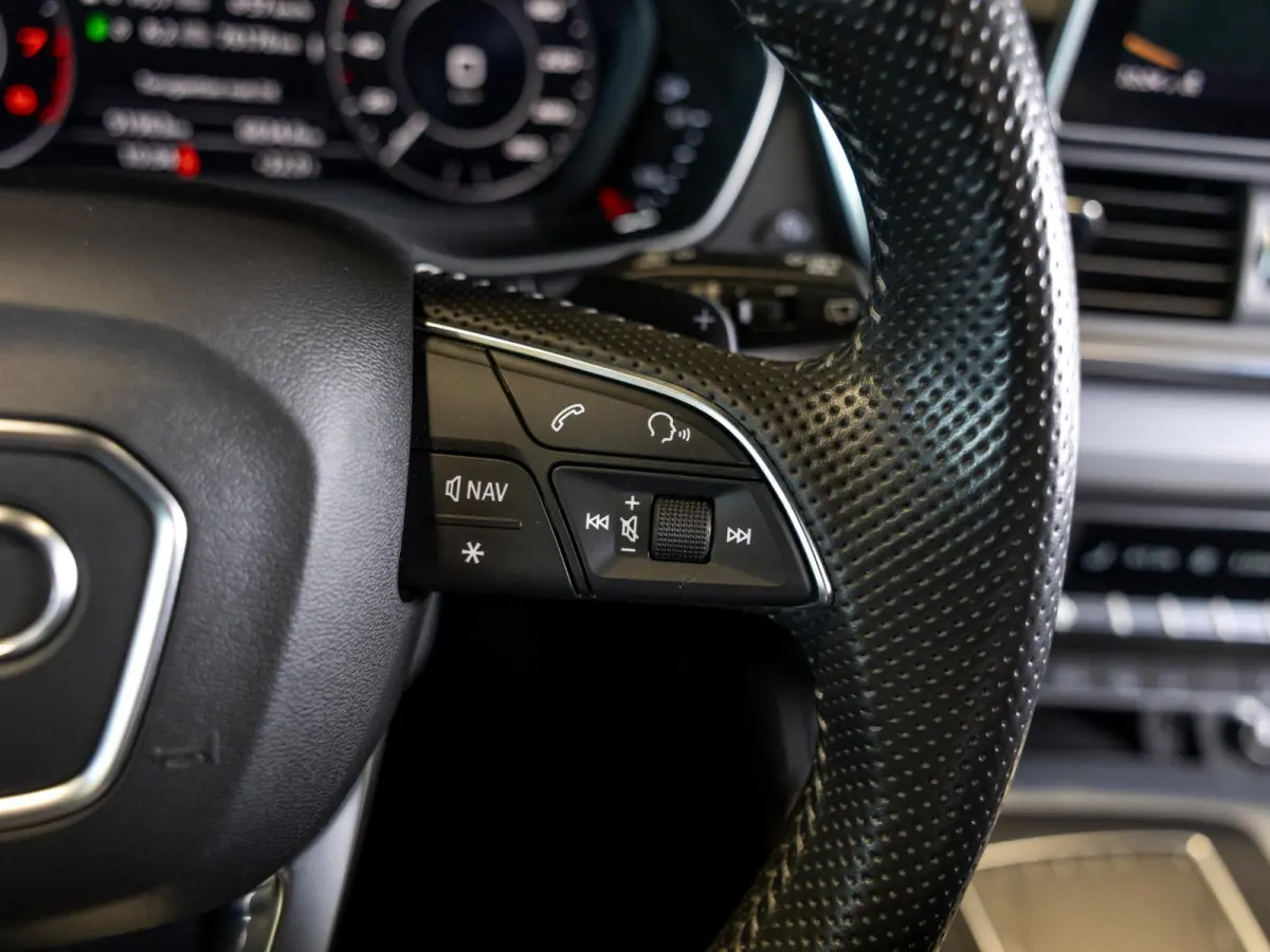 50 TFSI e quattro S-Line edition SOH 92% / 300pk / Panorama dak / Trekhaak / Rondomzicht camera /