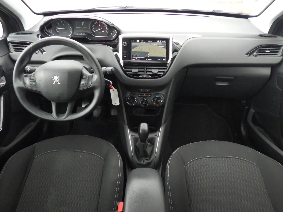 1.2 PureTech Blue Lion Airco, Carplay, Cruise, NAVI, 5 DRS, NW APK, NL/NAP!