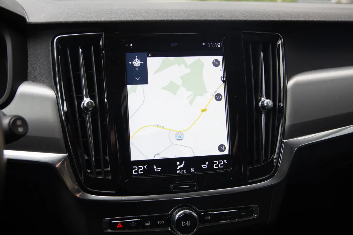 2.0 T5 Momentum , Trekhaak, Adap. cruise, Carplay,
