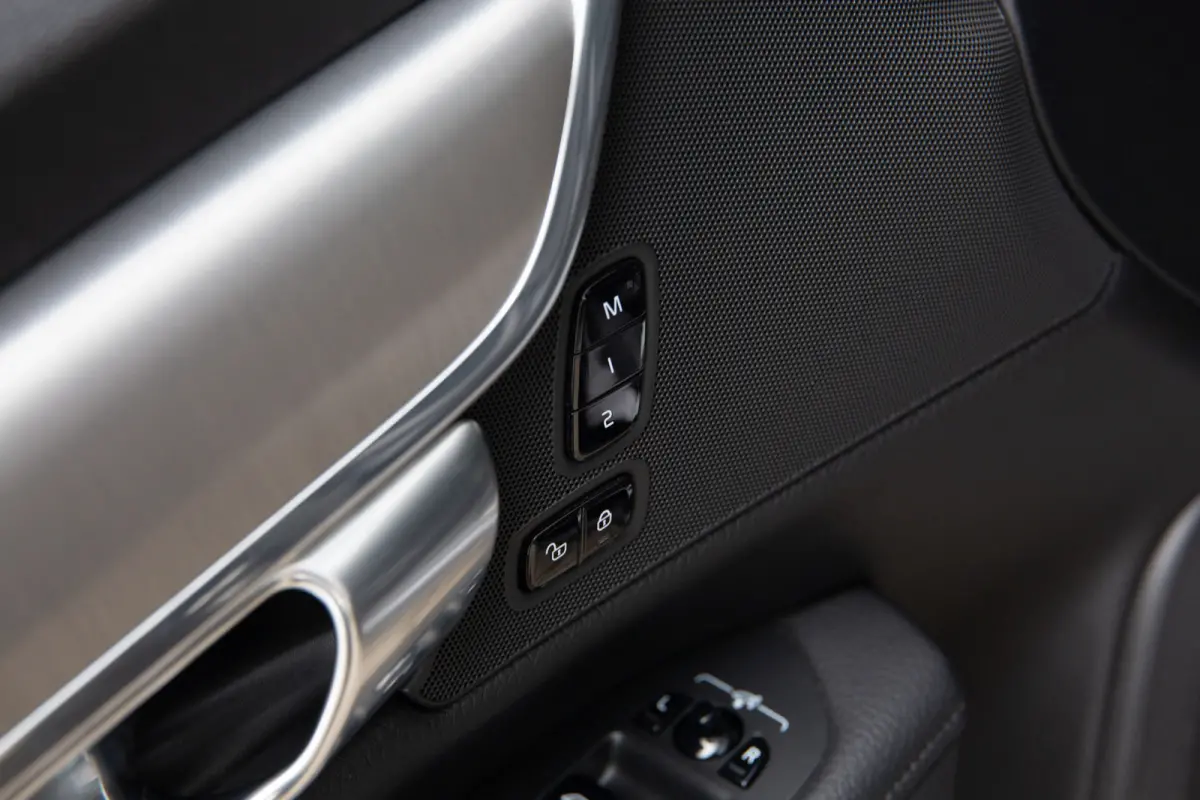 2.0 T5 Momentum , Trekhaak, Adap. cruise, Carplay,