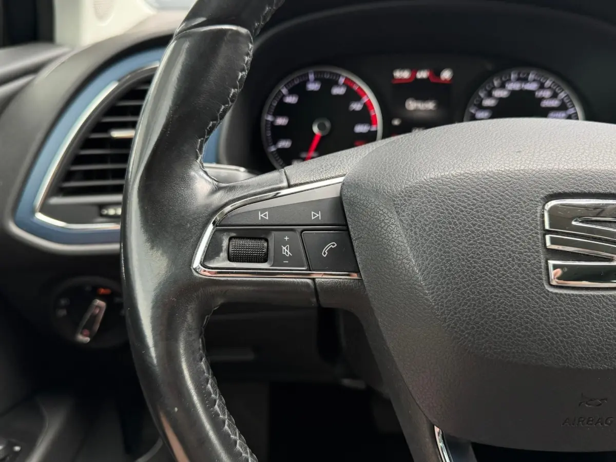 1.2 TSI Connect Automaat | LED | CarPlay | Navigatie | Cruise | Climate | Half Leder