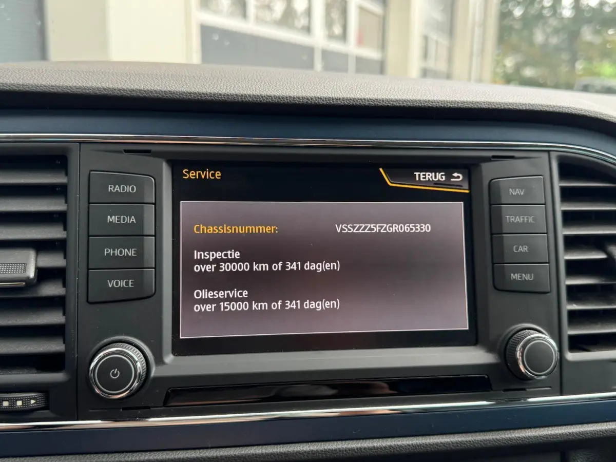 1.2 TSI Connect Automaat | LED | CarPlay | Navigatie | Cruise | Climate | Half Leder