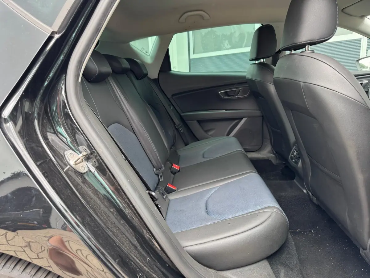 1.2 TSI Connect Automaat | LED | CarPlay | Navigatie | Cruise | Climate | Half Leder