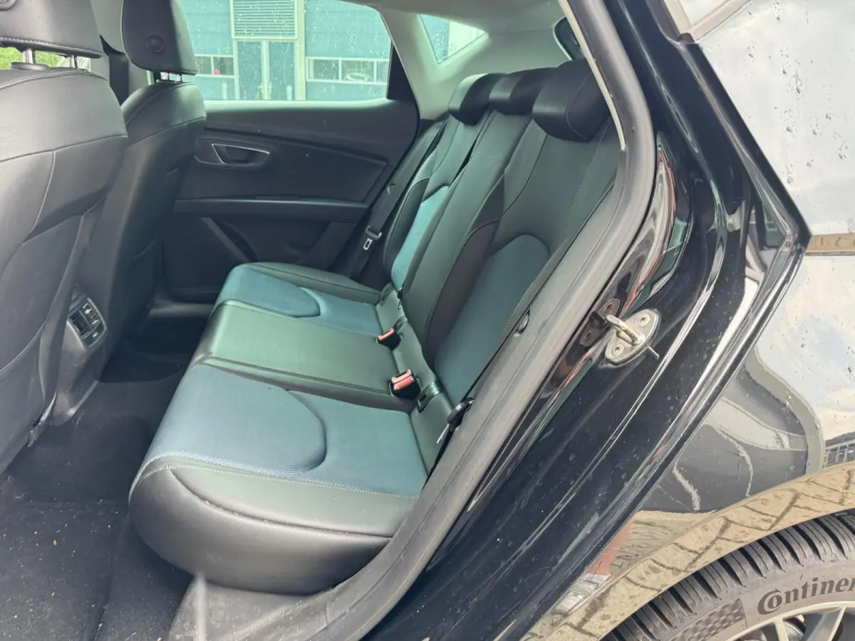 1.2 TSI Connect Automaat | LED | CarPlay | Navigatie | Cruise | Climate | Half Leder