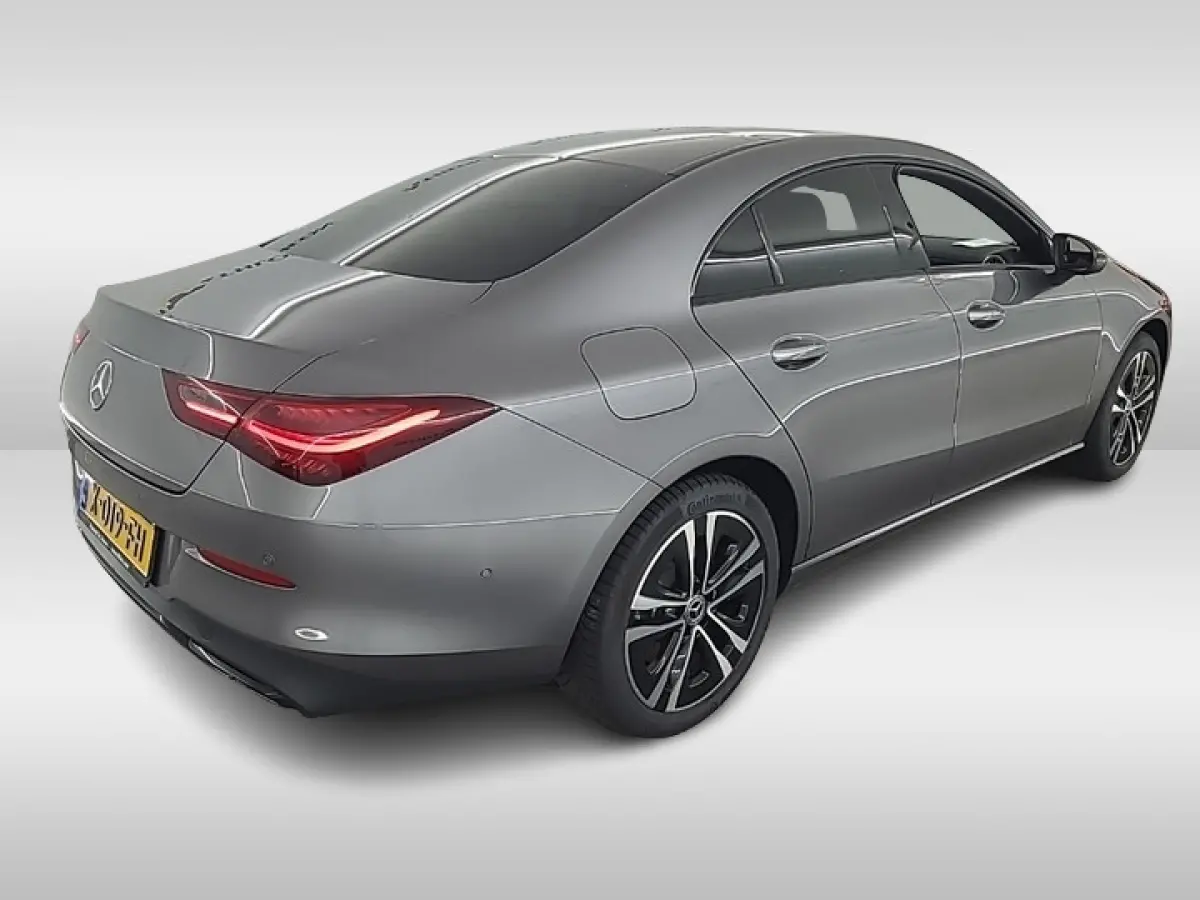 250 e Luxury Line 1e-Eig. & Keurig-Onderh. BOVAG-Garantie. NL-Auto.