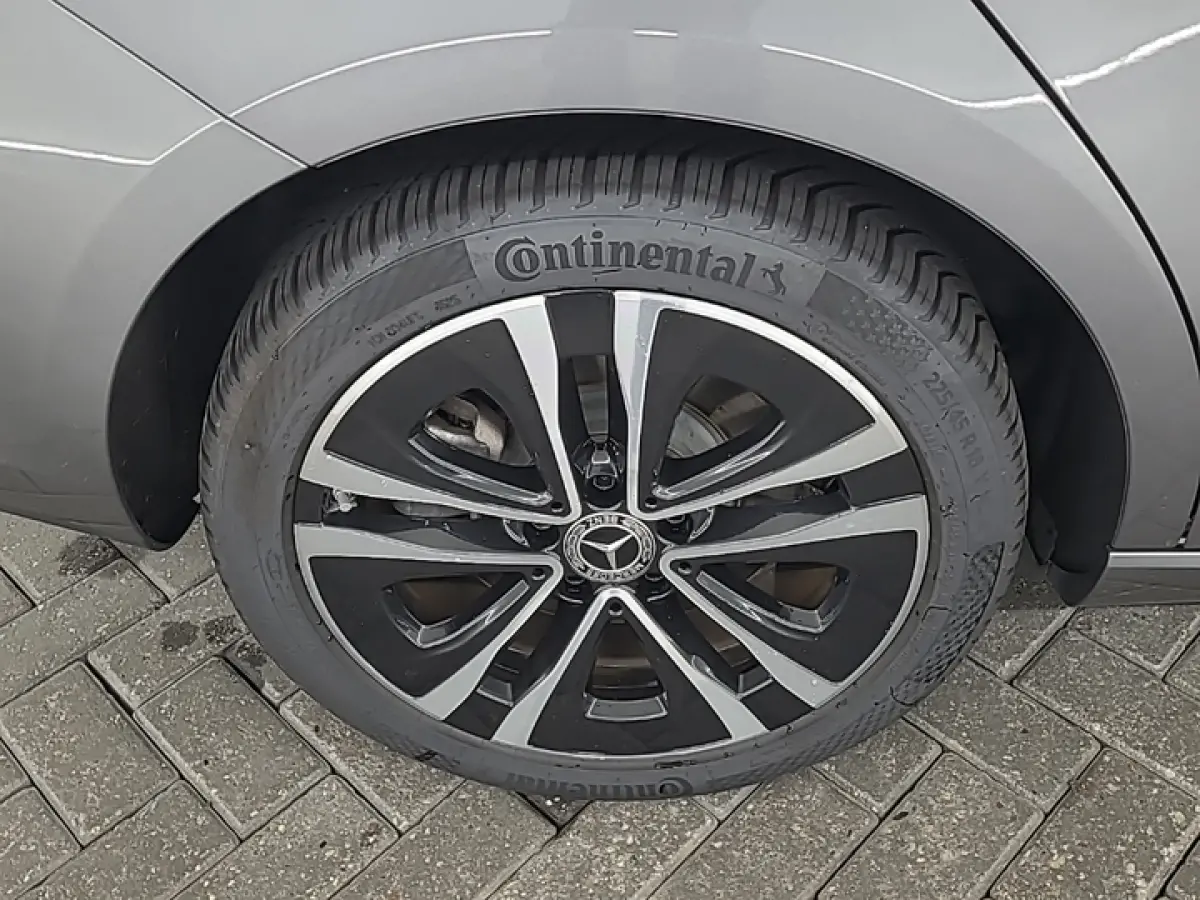250 e Luxury Line 1e-Eig. & Keurig-Onderh. BOVAG-Garantie. NL-Auto.