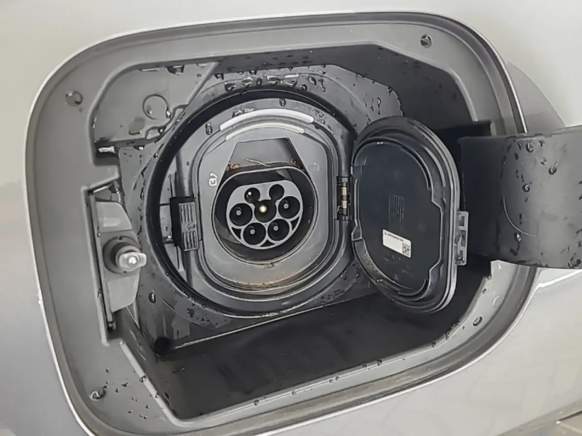 250 e Luxury Line 1e-Eig. & Keurig-Onderh. BOVAG-Garantie. NL-Auto.