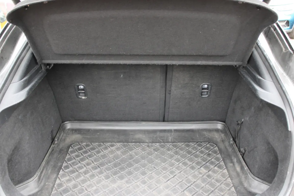2.0 e-SkyActiv-X M Hybrid Luxury