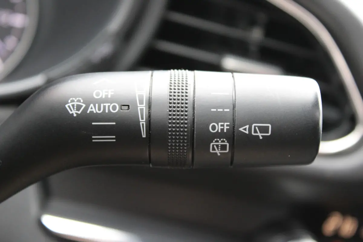 2.0 e-SkyActiv-X M Hybrid Luxury