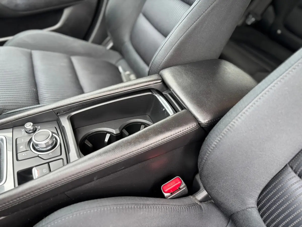 2.0 SkyActiv-G 165 TS+/Navi/Cruise/Pdc/Boekjes