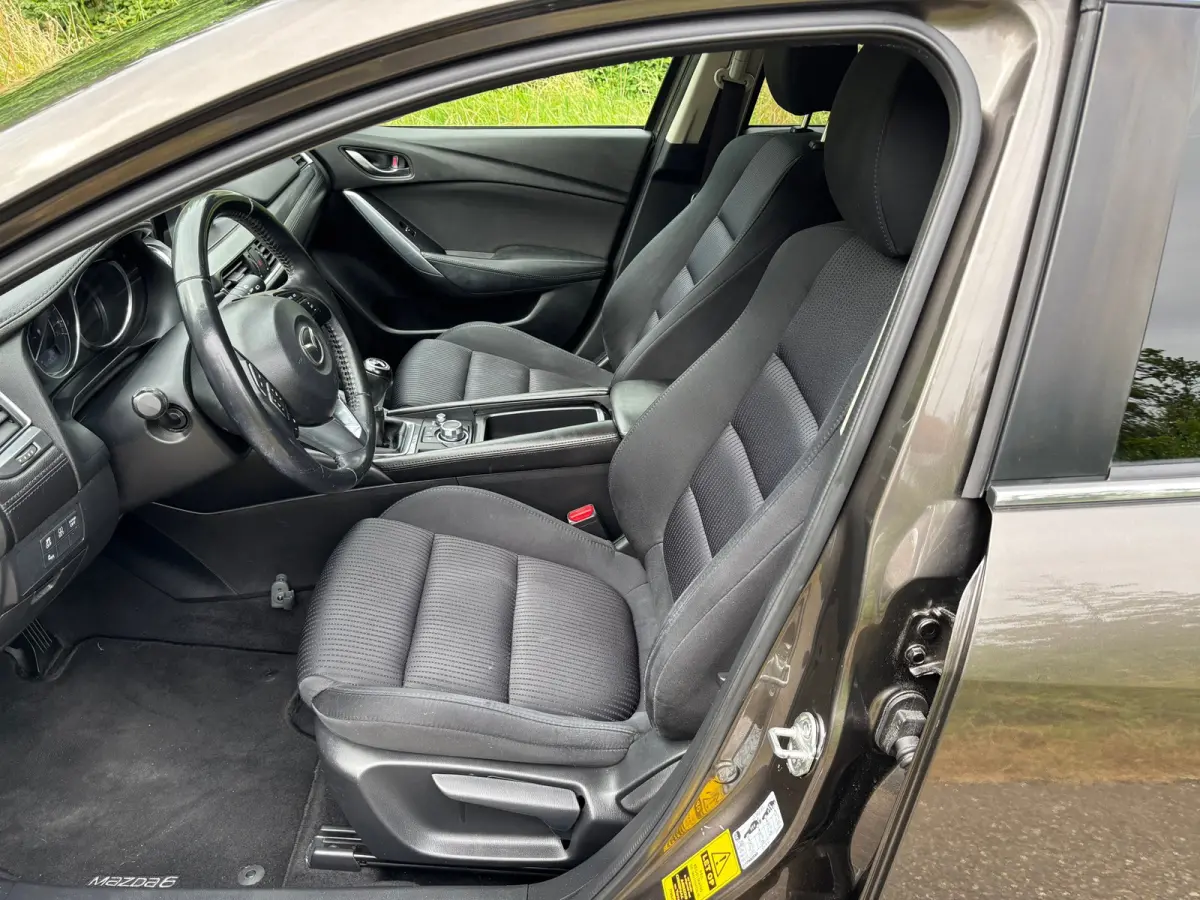 2.0 SkyActiv-G 165 TS+/Navi/Cruise/Pdc/Boekjes