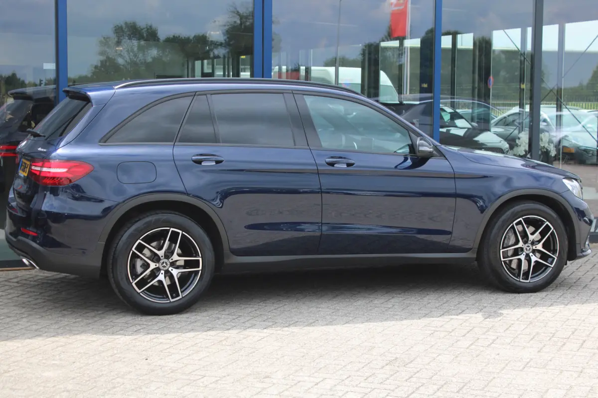 250 4MATIC AMG LINE NIGHT PAKKET COMAND CARPLAY <<NL AUTO>>