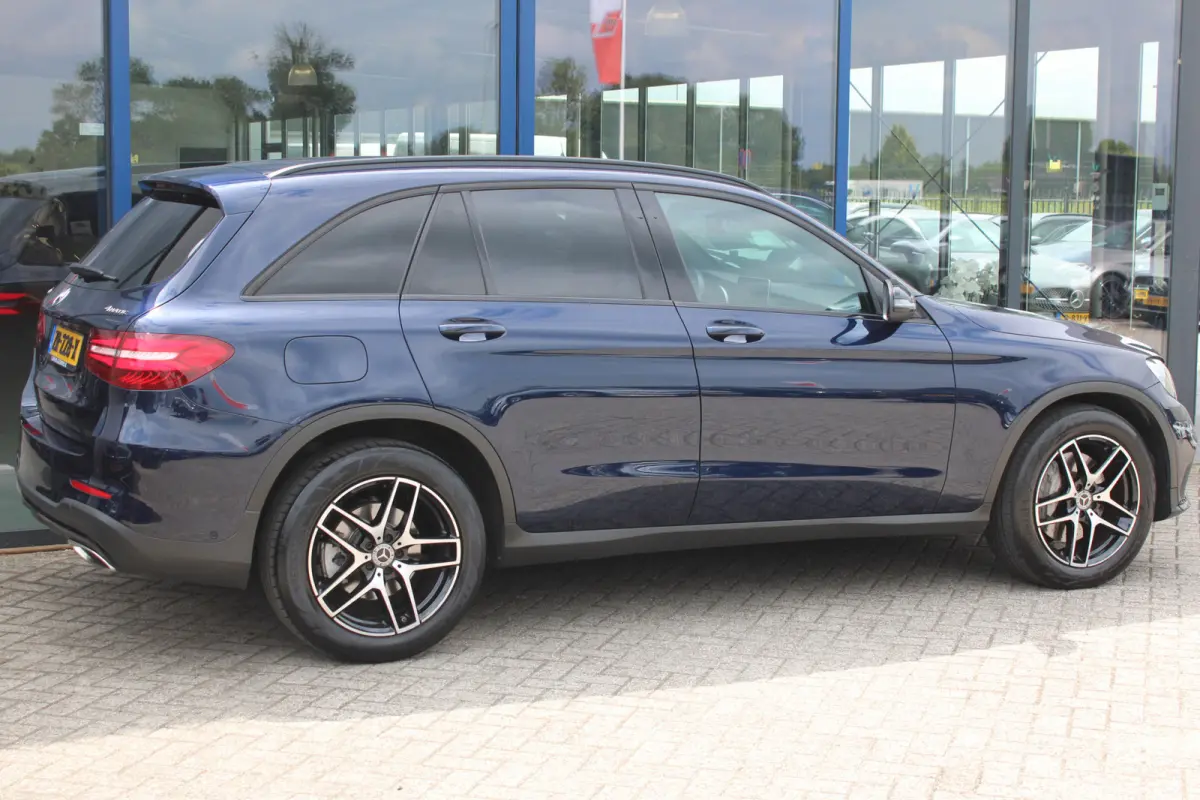 250 4MATIC AMG LINE NIGHT PAKKET COMAND CARPLAY <<NL AUTO>>