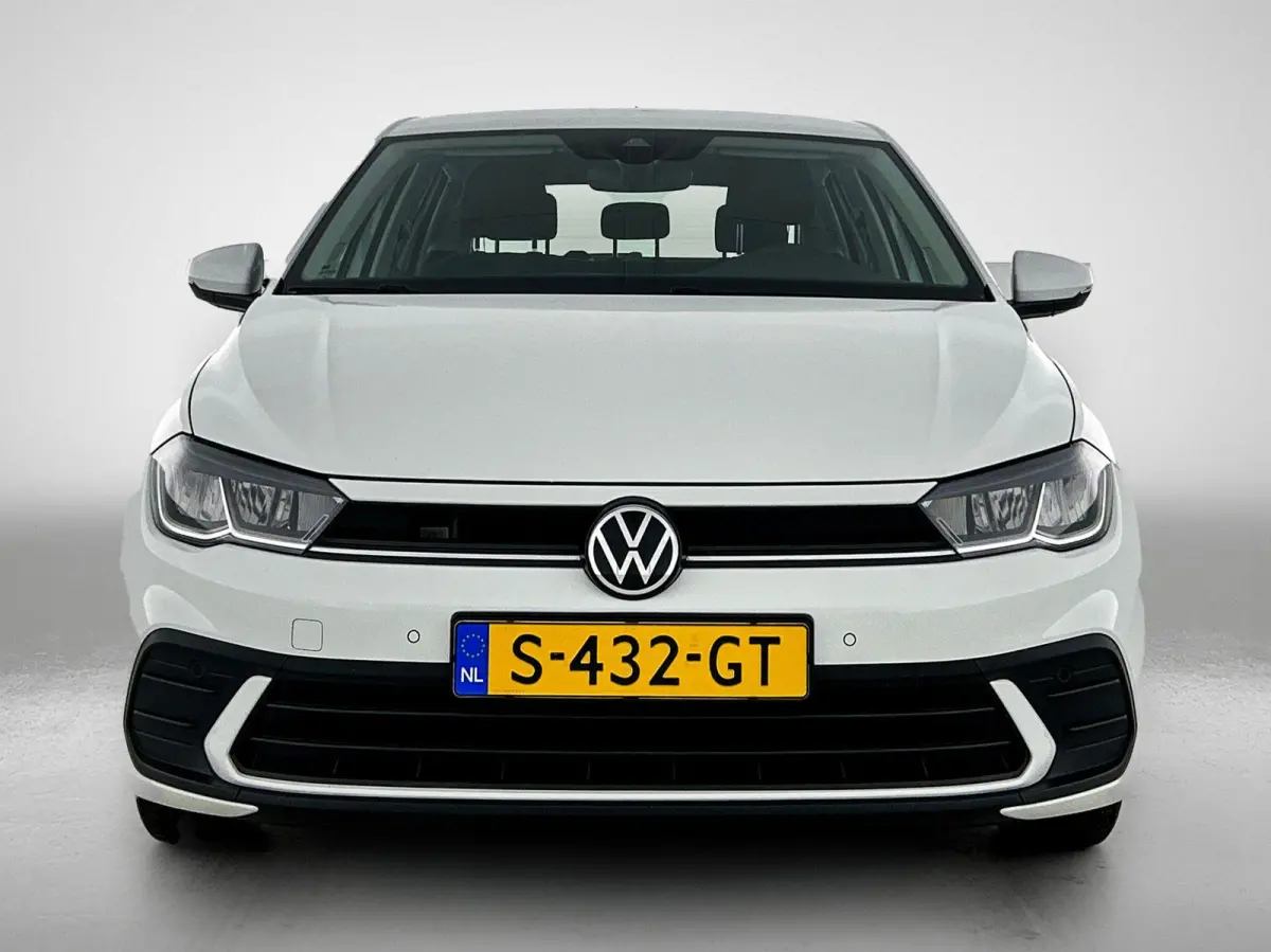 1.0 TSI Life Business | 95 PK | Apple Carplay/Android Auto | Parkeer sensoren voor en achter | Climatronic (automatische airco) | Adaptieve Cruise Control | Stoelverwarming |