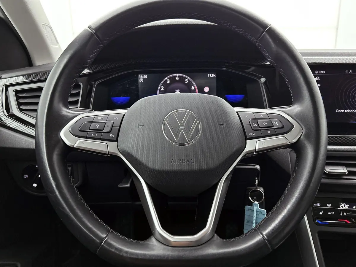 1.0 TSI Life Business | 95 PK | Apple Carplay/Android Auto | Parkeer sensoren voor en achter | Climatronic (automatische airco) | Adaptieve Cruise Control | Stoelverwarming |
