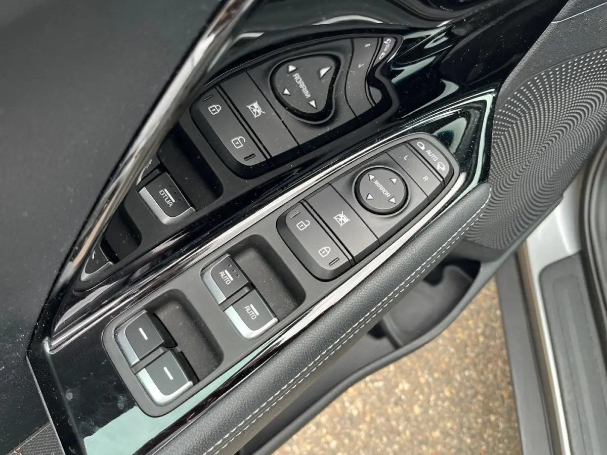 1.6 GDi Hybrid DynamicPlusLine | Keyless | Lederen bekleding | Trekhaak | Navigatie | Climate control