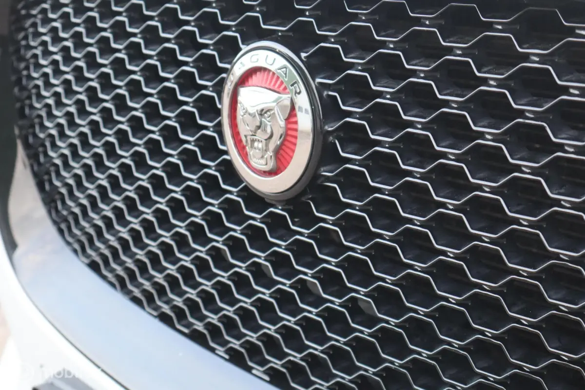 2.0 R-Sport AWD 20d