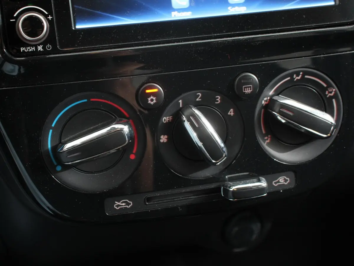 1.2 Connect+ Navigatie Apple Carplay/Android Auto Airco Dab