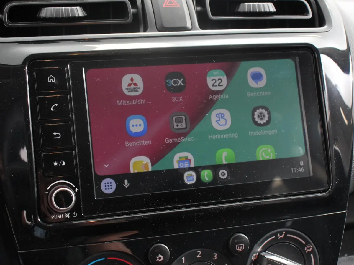 1.2 Connect+ Navigatie Apple Carplay/Android Auto Airco Dab