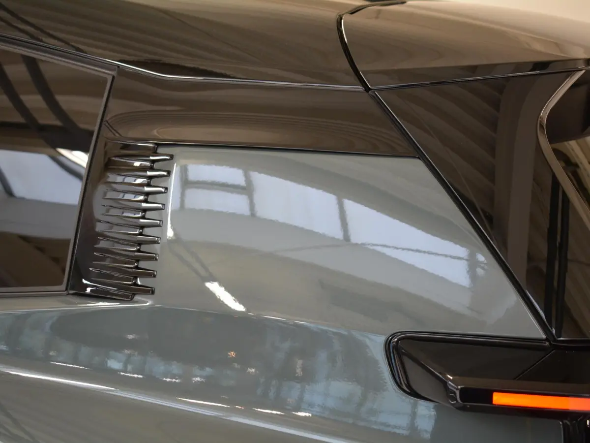 1.2 Hybrid 145 Max | Interieur-pakket | Trekhaak | Elektrisch Glazen Panoramadak |