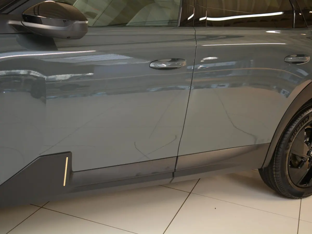 1.2 Hybrid 145 Max | Interieur-pakket | Trekhaak | Elektrisch Glazen Panoramadak |