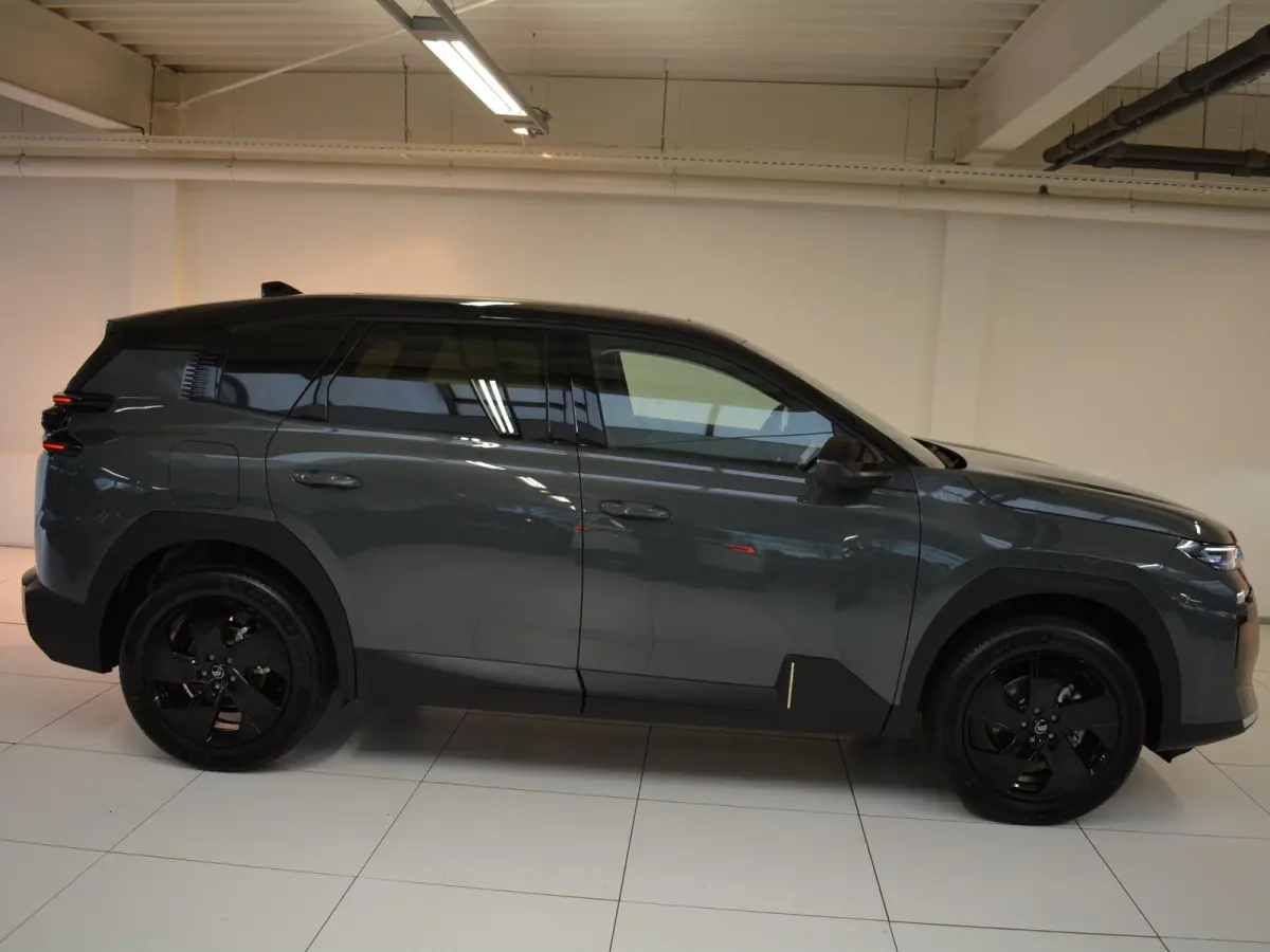 1.2 Hybrid 145 Max | Interieur-pakket | Trekhaak | Elektrisch Glazen Panoramadak |