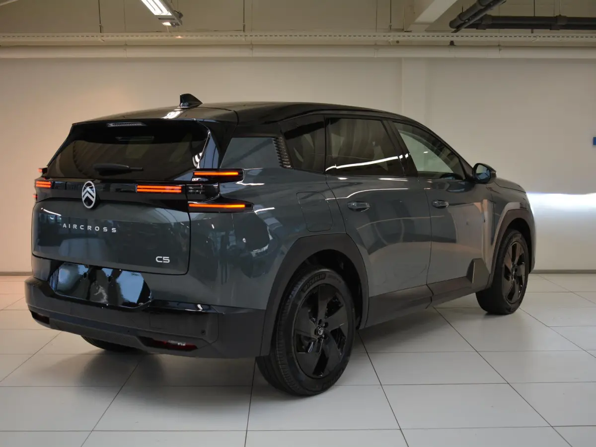 1.2 Hybrid 145 Max | Interieur-pakket | Trekhaak | Elektrisch Glazen Panoramadak |