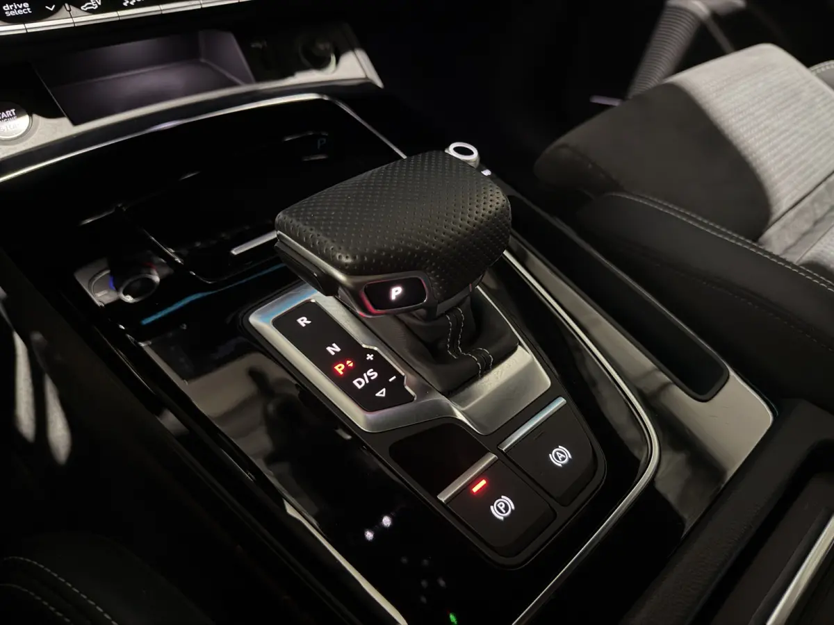 50 TFSI e S edition | Panoramadak | B&O | Matrix LED | 20" | S-Line interieur
