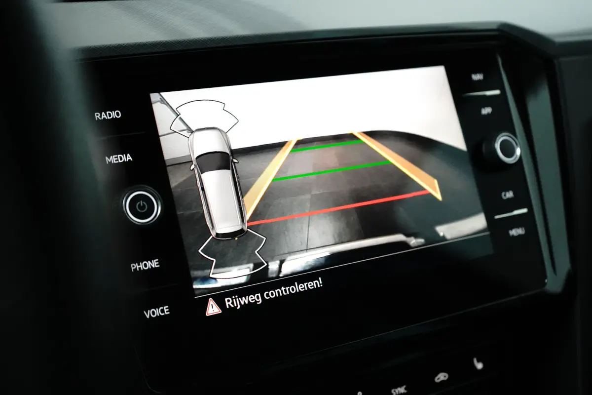 1.4 TSI PHEV GTE Business | ACC | Stoelverwarming | Camera | LED Matrix | 17'' | | Achteruitrijcamera | Cruise control adaptief | Elektrisch bedienbare achterklep met sensorsturing