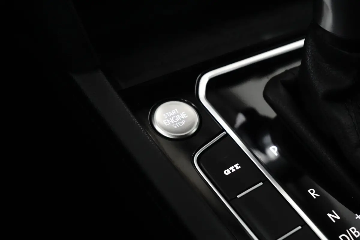 1.4 TSI PHEV GTE Business | ACC | Stoelverwarming | Camera | LED Matrix | 17'' | | Achteruitrijcamera | Cruise control adaptief | Elektrisch bedienbare achterklep met sensorsturing