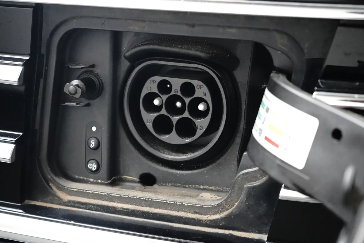 1.4 TSI PHEV GTE Business | ACC | Stoelverwarming | Camera | LED Matrix | 17'' | | Achteruitrijcamera | Cruise control adaptief | Elektrisch bedienbare achterklep met sensorsturing