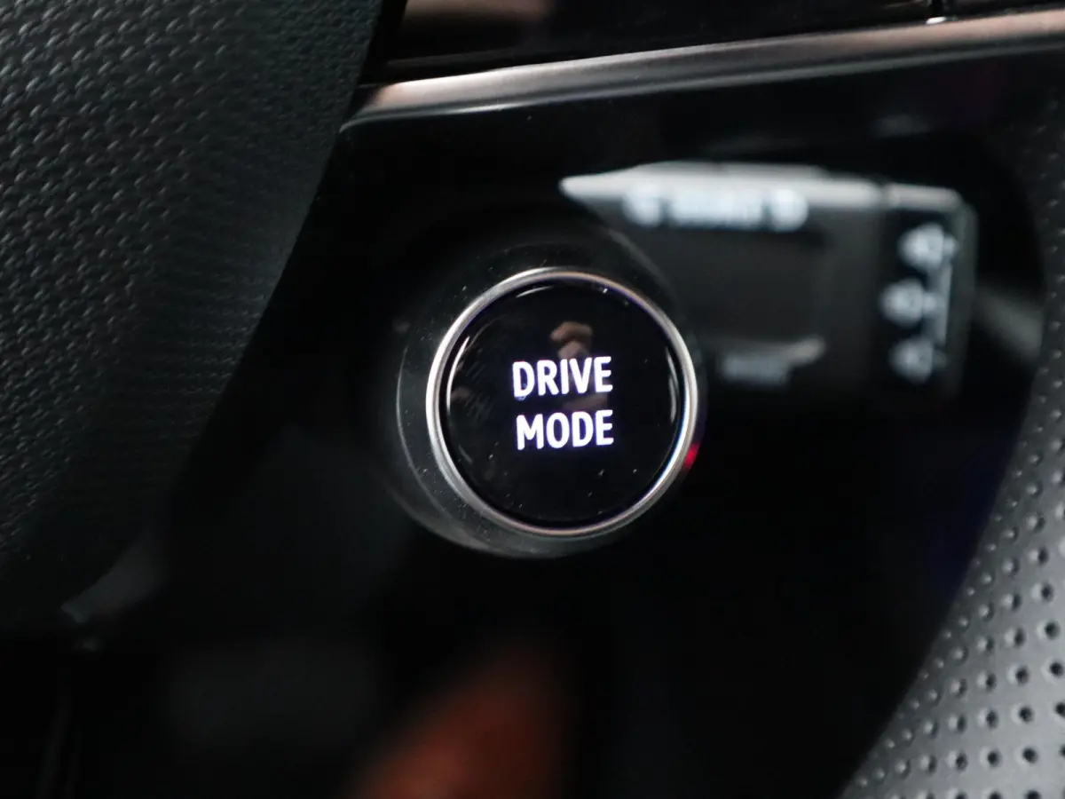 ADVANCE 52 kWh | Google Navi | Parkeercamera | Adapt. Cruise |