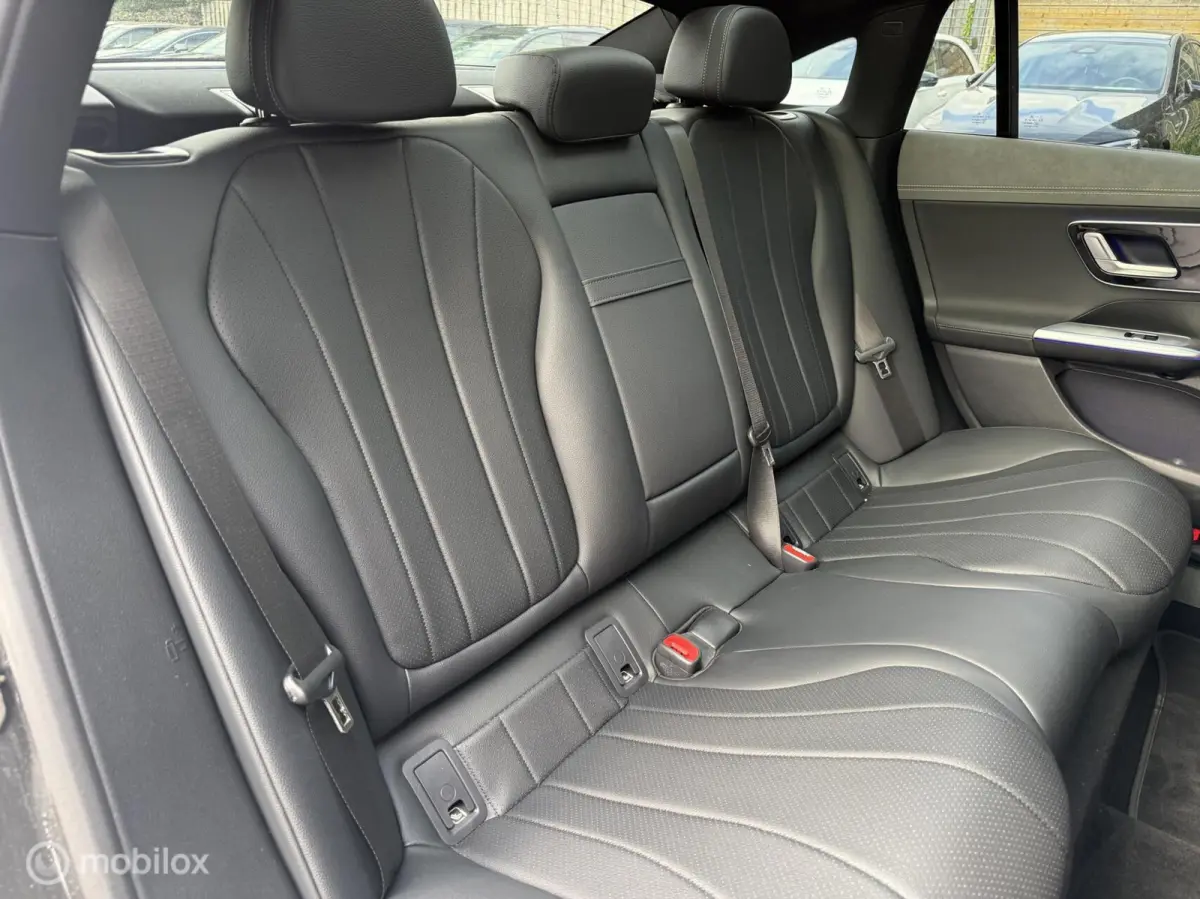 300 Business Edition 89 kWh|Pano|NAP|Top Staat!