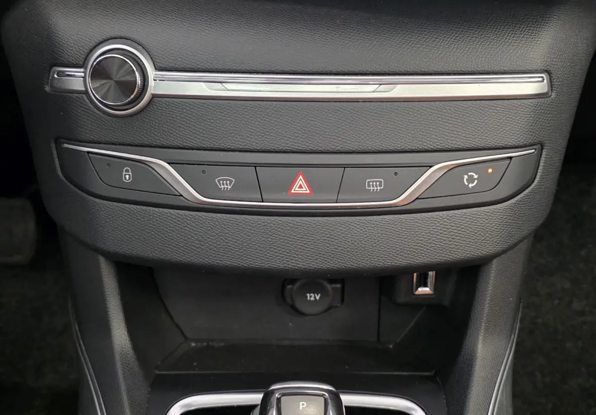 1.2 PureTech Blue Lease Premium Leer Camera Navi Pano Vol