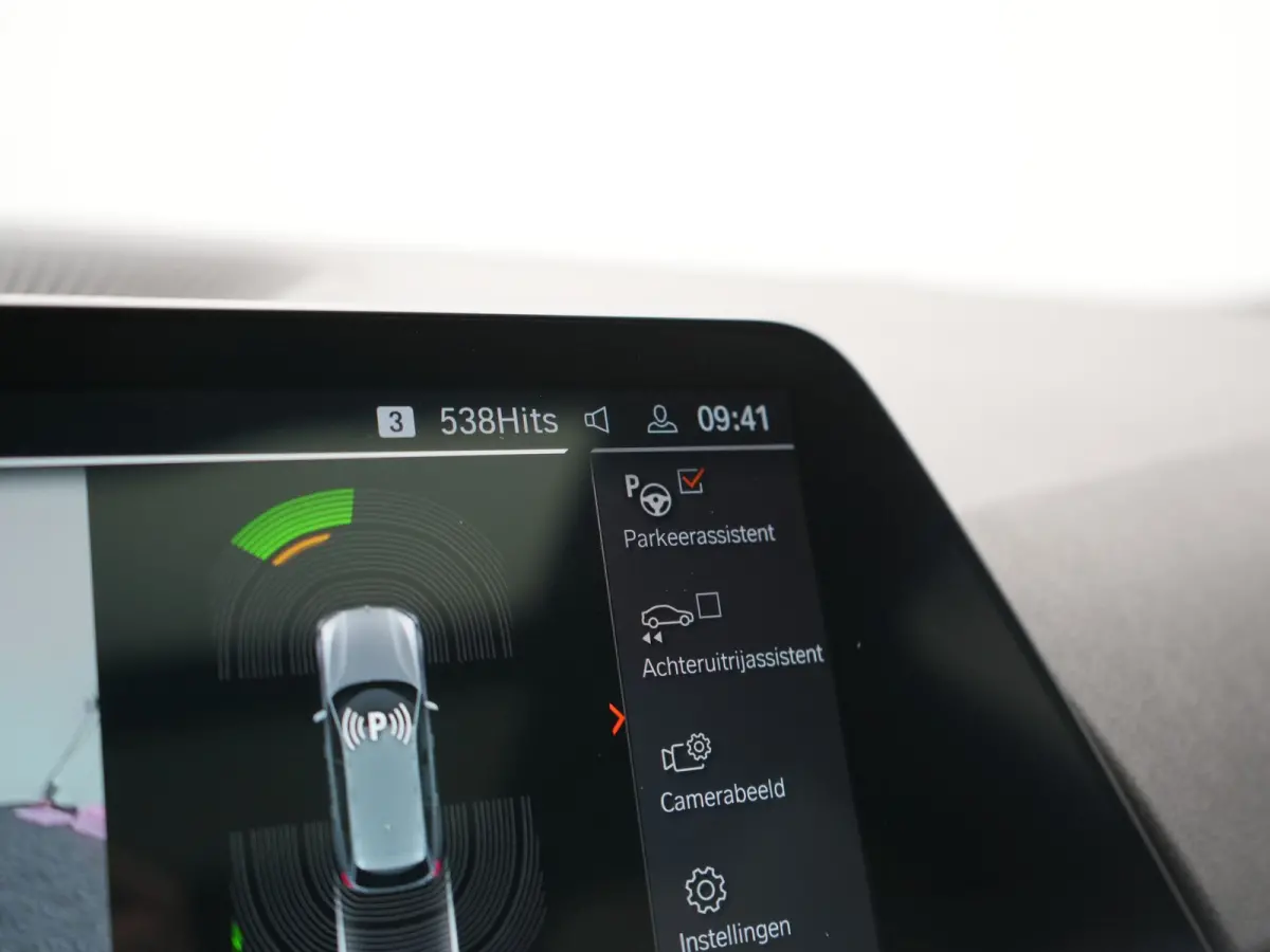 330e xDrive M Sport PHEV 293pk Dealer O.H | Panodak | Head Up | Camera | Laser LED | Lederen Sportstoelen Memory & Verwarmd | Keyless | Cruise Control | BLIS | Apple Carplay | Virtual | Navi