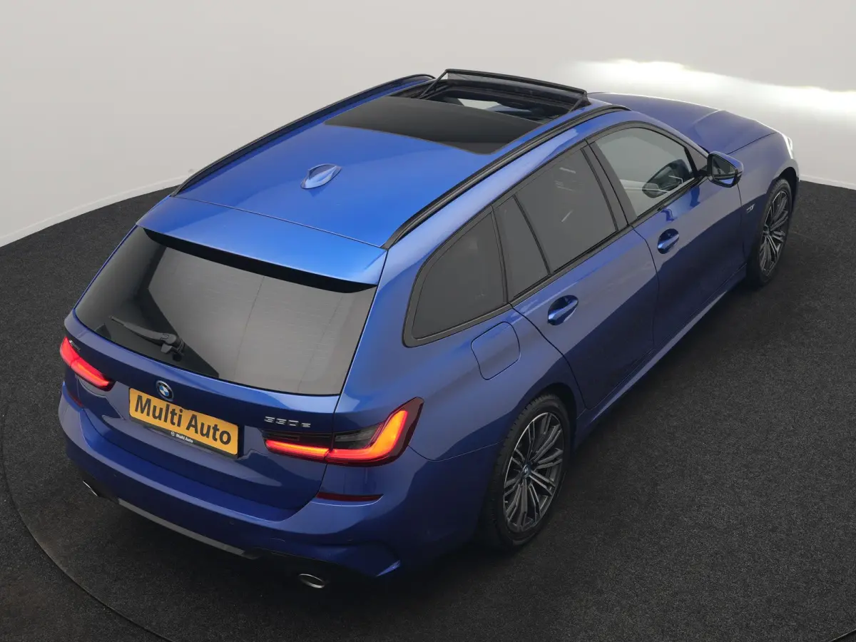 330e xDrive M Sport PHEV 293pk Dealer O.H | Panodak | Head Up | Camera | Laser LED | Lederen Sportstoelen Memory & Verwarmd | Keyless | Cruise Control | BLIS | Apple Carplay | Virtual | Navi