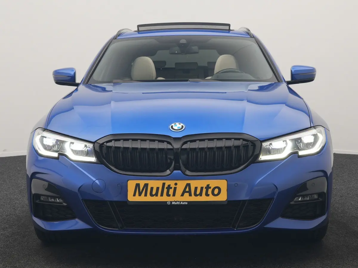 330e xDrive M Sport PHEV 293pk Dealer O.H | Panodak | Head Up | Camera | Laser LED | Lederen Sportstoelen Memory & Verwarmd | Keyless | Cruise Control | BLIS | Apple Carplay | Virtual | Navi
