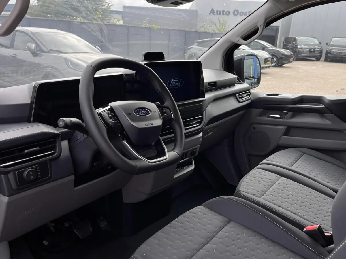 340 L2H1 Limited 71 kWh 218PK 2x Schuifdeur Trekhaak 2300KG Trekgewicht B&O Audio Adaptieve Cruise 360 Camera Stuurverwarming Navi Stoelverwarming Carplay Blind-Spot *Nieuw*