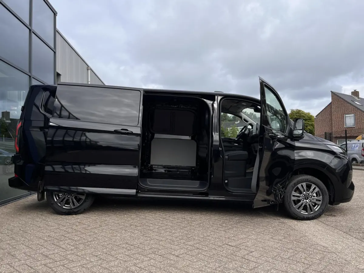 340 L2H1 Limited 71 kWh 218PK 2x Schuifdeur Trekhaak 2300KG Trekgewicht B&O Audio Adaptieve Cruise 360 Camera Stuurverwarming Navi Stoelverwarming Carplay Blind-Spot *Nieuw*