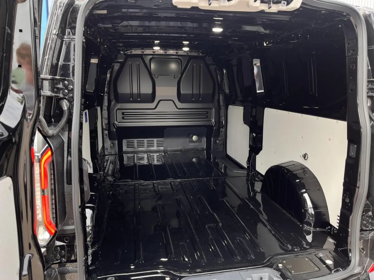 340 L2H1 Limited 71 kWh 218PK 2x Schuifdeur Trekhaak 2300KG Trekgewicht B&O Audio Adaptieve Cruise 360 Camera Stuurverwarming Navi Stoelverwarming Carplay Blind-Spot *Nieuw*
