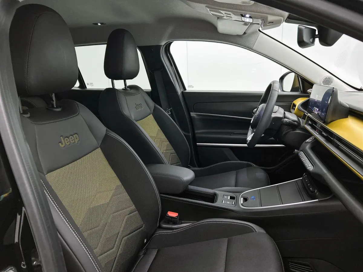 1st Edition 54 kWh | Automaat | LMV | Navigatie | Climate Control | Camera | Adaptive Cruise Control | Elektrische Achterklep | Stoel verwarming  | Apple carplay