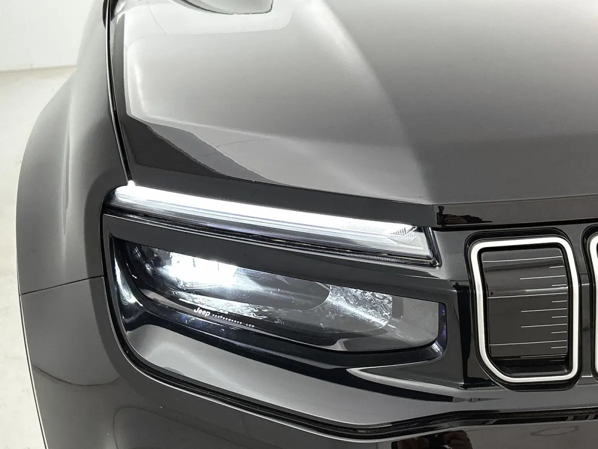 1st Edition 54 kWh | Automaat | LMV | Navigatie | Climate Control | Camera | Adaptive Cruise Control | Elektrische Achterklep | Stoel verwarming  | Apple carplay